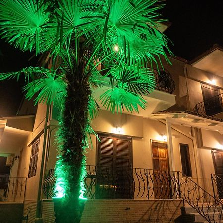 Βastasio Apartments Pefkochori Exterior photo