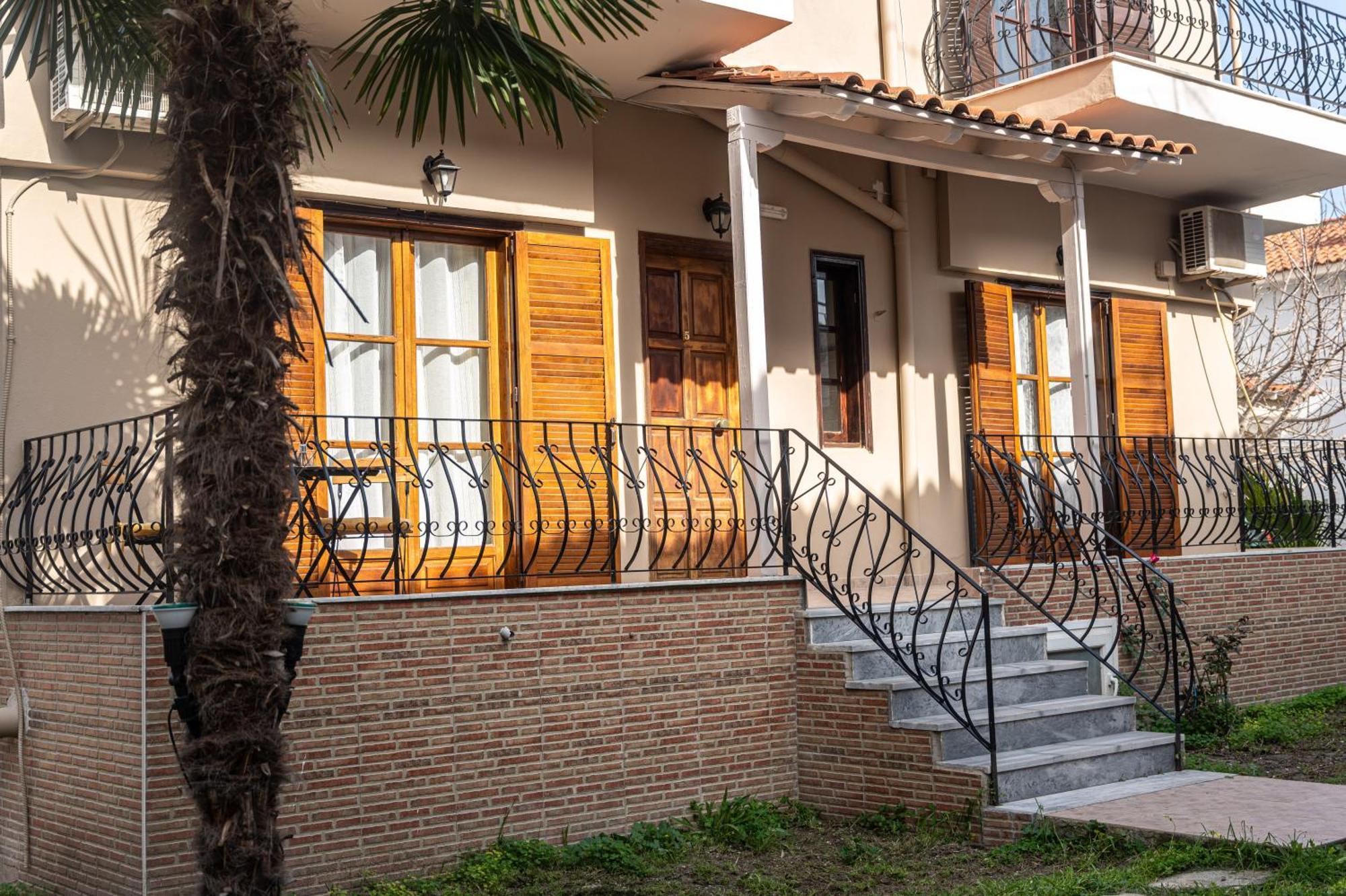 Βastasio Apartments Pefkochori Exterior photo